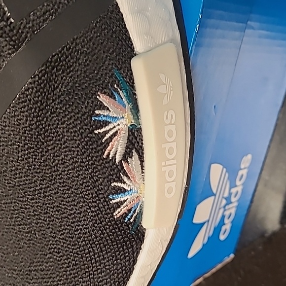 Adidas Thebe Magugu NMD R1 - Picture 7 of 13